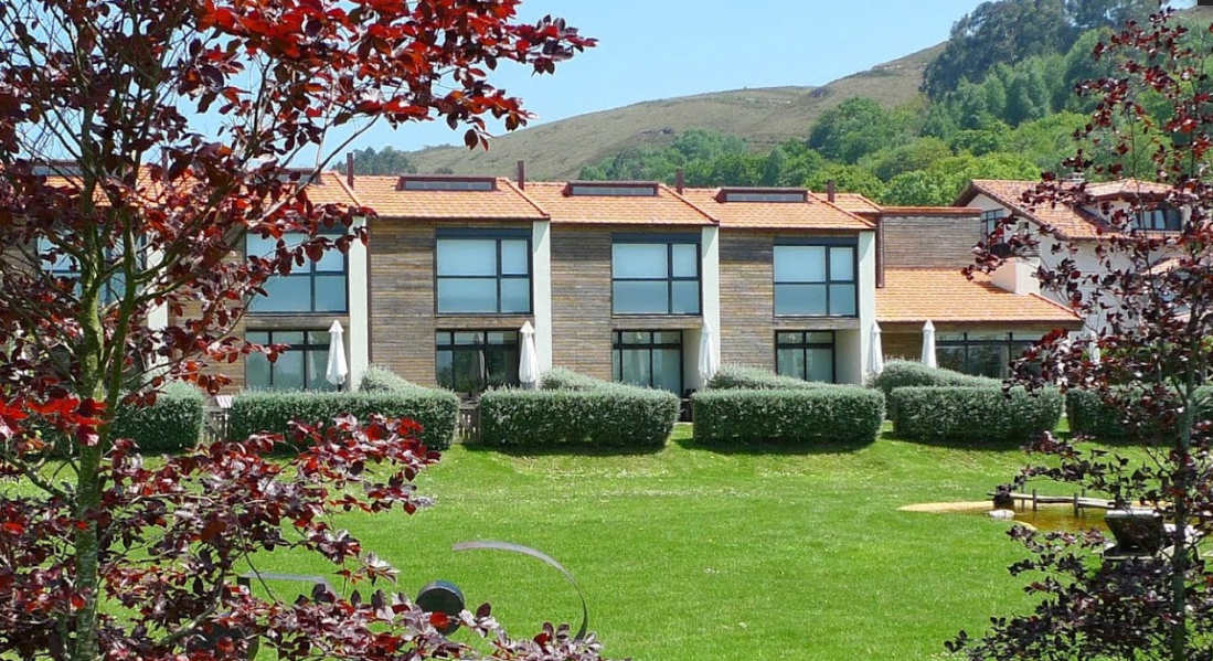 Villas Cué – Alojamiento Para Familias En Llanes  (Asturias)