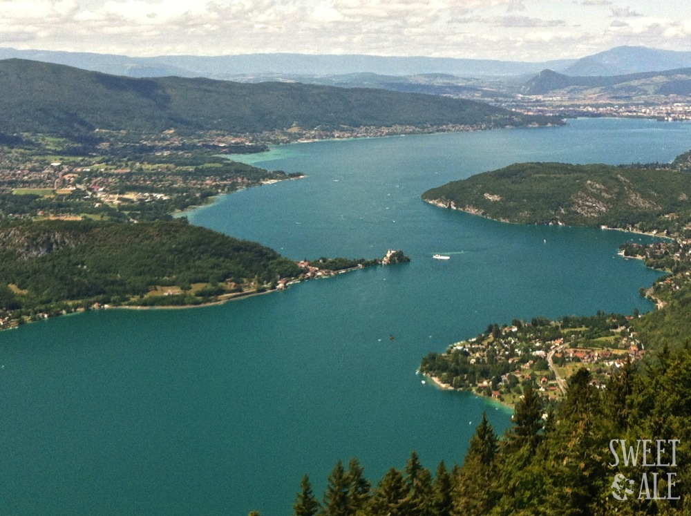 Vista aérea del lago de Annecy