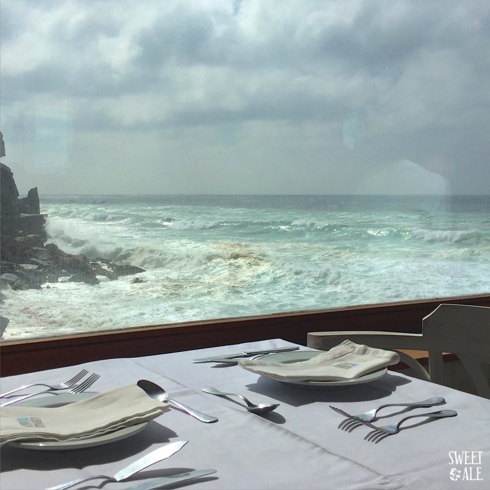 mesa-cristalera restaurante azenhas do mar